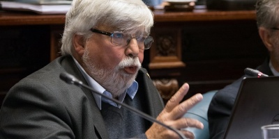 Convocan a Bonomi tras conocerse que integrante de las FARC trabaj� en su Ministerio