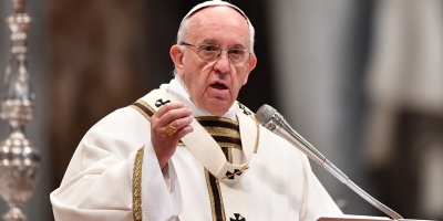 Papa pidi� unidad a religiones para no ignorar a los refugiados y minor�as