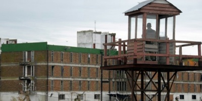 Realizaron traslado de urgencia del "Pato Feo" al Pasteur