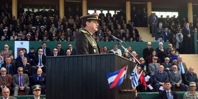 Ministro de Defensa reiter� respaldo a Manini R�os
