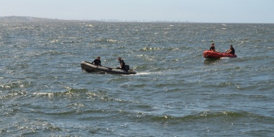 Buscan a joven desaparecido en aguas de Piri�polis
