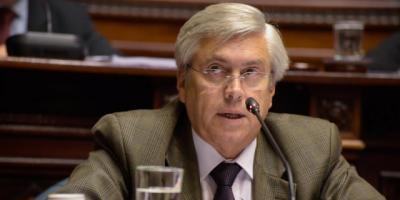 Tabar� Viera pide la renuncia del ministro Astori