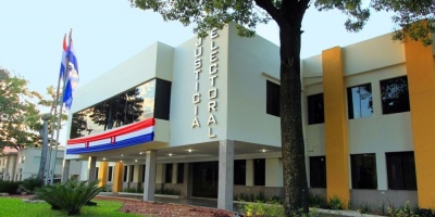 Observadores internacionales llegan a Paraguay para supervisi�n de primarias