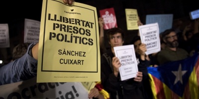Abren los colegios electorales en Catalu�a para votaci�n clave en la regi�n