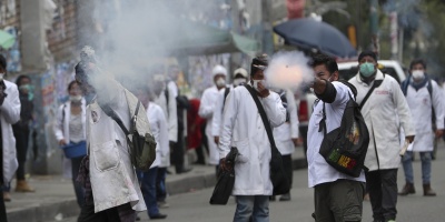 Los m�dicos cumplen un mes en paro a la espera del di�logo con Evo Morales