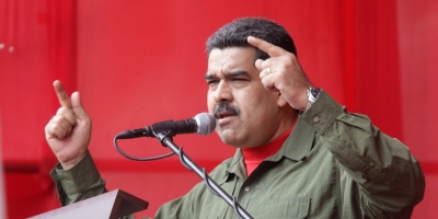 Maduro sube el salario m�nimo un 40 %, el s�ptimo aumento de 2017