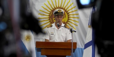 La Armada argentina investiga "nuevos contactos" en b�squeda de submarino