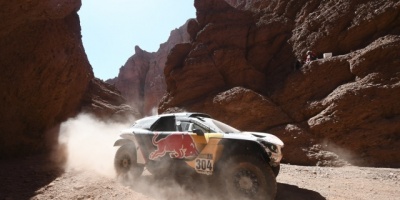 Carlos Sainz quiere que "sea un �xito" su �ltimo Dakar con Peugeot