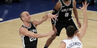 Gin�bili hace historia y se une a los legendarios Jordan y Abdul-Jabbar