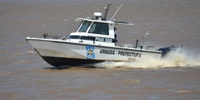 Rescatan adolescente en el r�o Santa Luc�a