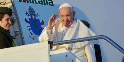 El papa Francisco emprendi� su viaje a Chile y Per�