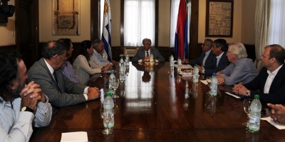 En reuni�n con gremiales, V�zquez dijo que se han hecho cosas