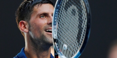 Djokovic remonta ante Monfils y se cita con Albert Ramos en tercera ronda
