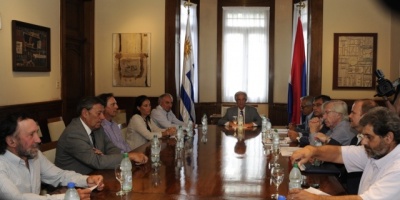 V�zquez convoc� una reuni�n con las gremiales vinculadas a la producci�n rural