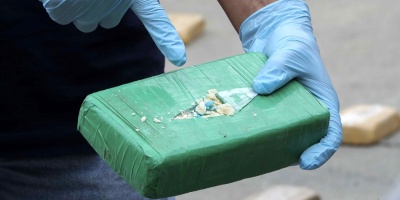 Incautaron tres paquetes de coca�na en el Aeropuerto de Carrasco