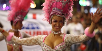 HOY: Escuelas de Samba desfilan por 18