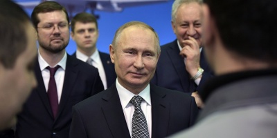 El Kremlin dice que las protestas no representan una amenaza para Putin