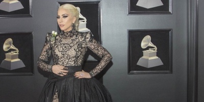 Lady Gaga suspende los �ltimos diez conciertos de su gira por fuertes dolores