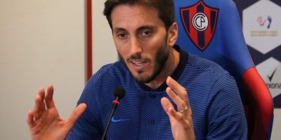 El argentino Zubeld�a llega a Paraguay para "disfrutar de Cerro Porte�o"