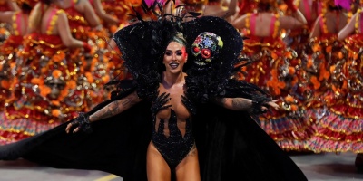 Carnaval de Sao Paulo ruge contra la corrupcin, viaja a Mxico y honra a Gil