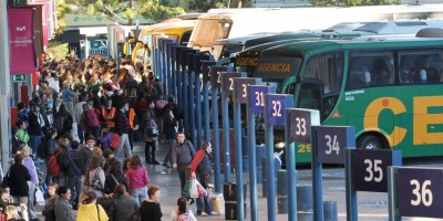 Baj� un 4% la cantidad de pasajeros en Tres Cruces el fin de semana