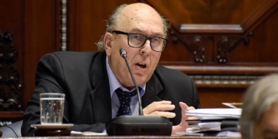 Car�mbula negocia con el gobierno la presidencia de ASSE