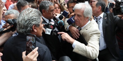 Oficialismo respalda a V�zquez tras insultos de productores
