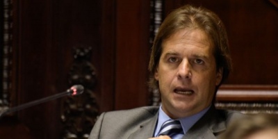 Lacalle Pou insta al Gobierno a que "abra los ojos y decrete la emergencia agropecuaria"