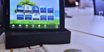 Inscriben a nuevos jubilados para el acceso a tablets 
