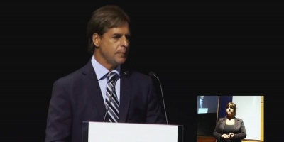Lacalle Pou present� propuestas de urgencia, necesarias y posibles