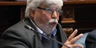 Oposici�n estudia pedir una interpelaci�n para el ministro Bonomi
