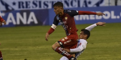 Parrales le da la clasificaci�n a El Nacional a la segunda fase