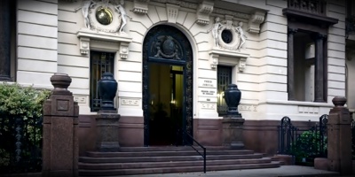 Postergaci�n: la ni�a cuyo padre reclama su tenencia, no viajar� a Espa�a