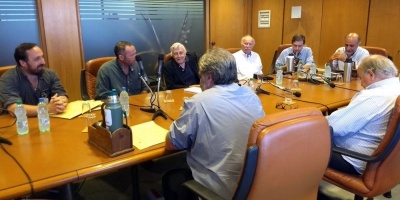 Autoconvocados mantienen reuniones con sectores pol�ticos y definen movilizaciones