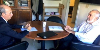 Senador Javier Garc�a conforme tras reuni�n con CODICEN