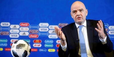 Infantino anticipa "reglas muy claras y estrictas" en traspasos de jugadores