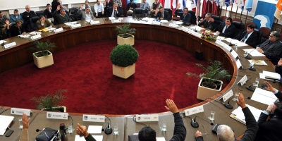 Intendentes tratan la regularizaci�n de deudas de patentes