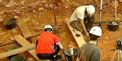 Humanos modernos se mezclaron con los denisovanos dos veces en la historia