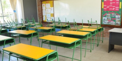 Maestros definen este martes si realizan paro el jueves