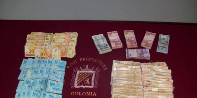 Armada incaut� dinero que intentaba ser ingresado al pa�s si declarar