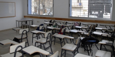 Maestros y profesores realizan paro este jueves
