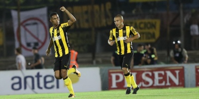 Pe�arol invicto, se mantiene l�der en solitario del Apertura tras derrotar a Cerro 3 a 0