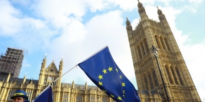 La UE insta a redes sociales a "proteger" la privacidad ante caso de Facebook