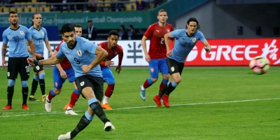 Uruguay derrot� 2-0 a Rep�blica Checa