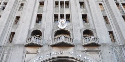 La Armada Nacional abre un llamado para ocupar cargos 