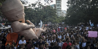 Miles de personas marcharon en Argentina contra la despenalizaci�n del aborto