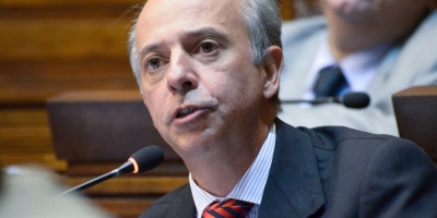 Reclaman a V�zquez aumentar penas en casos de homicidios contra polic�as
