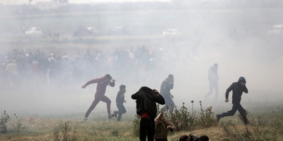 Palestinos hacen jornada de huelga y luto nacional por los 16 muertos en Gaza