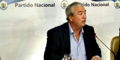 Tarjetas corporativas: Partido Nacional promover� iniciativa de Larra�aga