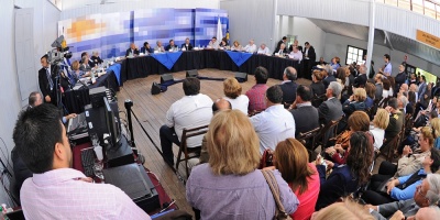 V�zquez retomar� Consejos de Ministros en el interior